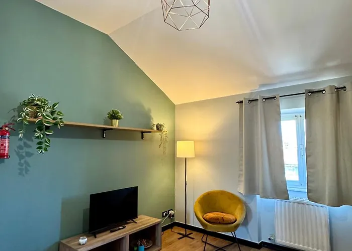 Fiumara Vicino Rds Stadium Apartment *